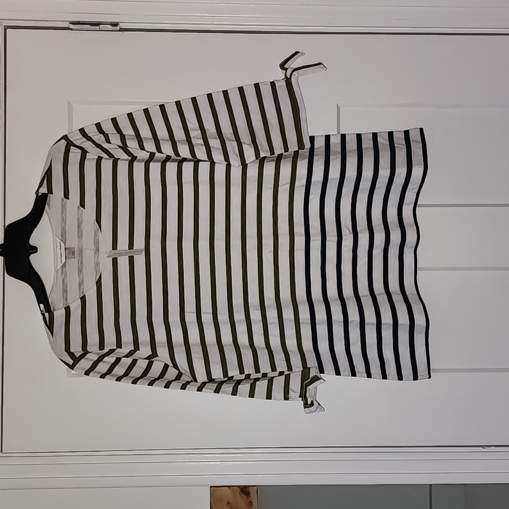 Christopher & Banks. White/green/blue 3/4 sleeve Top. XL
